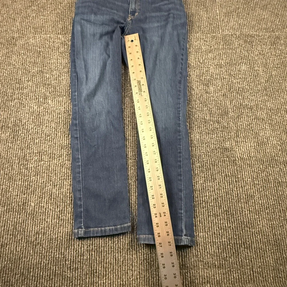 L.L.Bean Classic Fit Womens Size 6P Straight Leg Jeans Blue‎ Stretch Denim